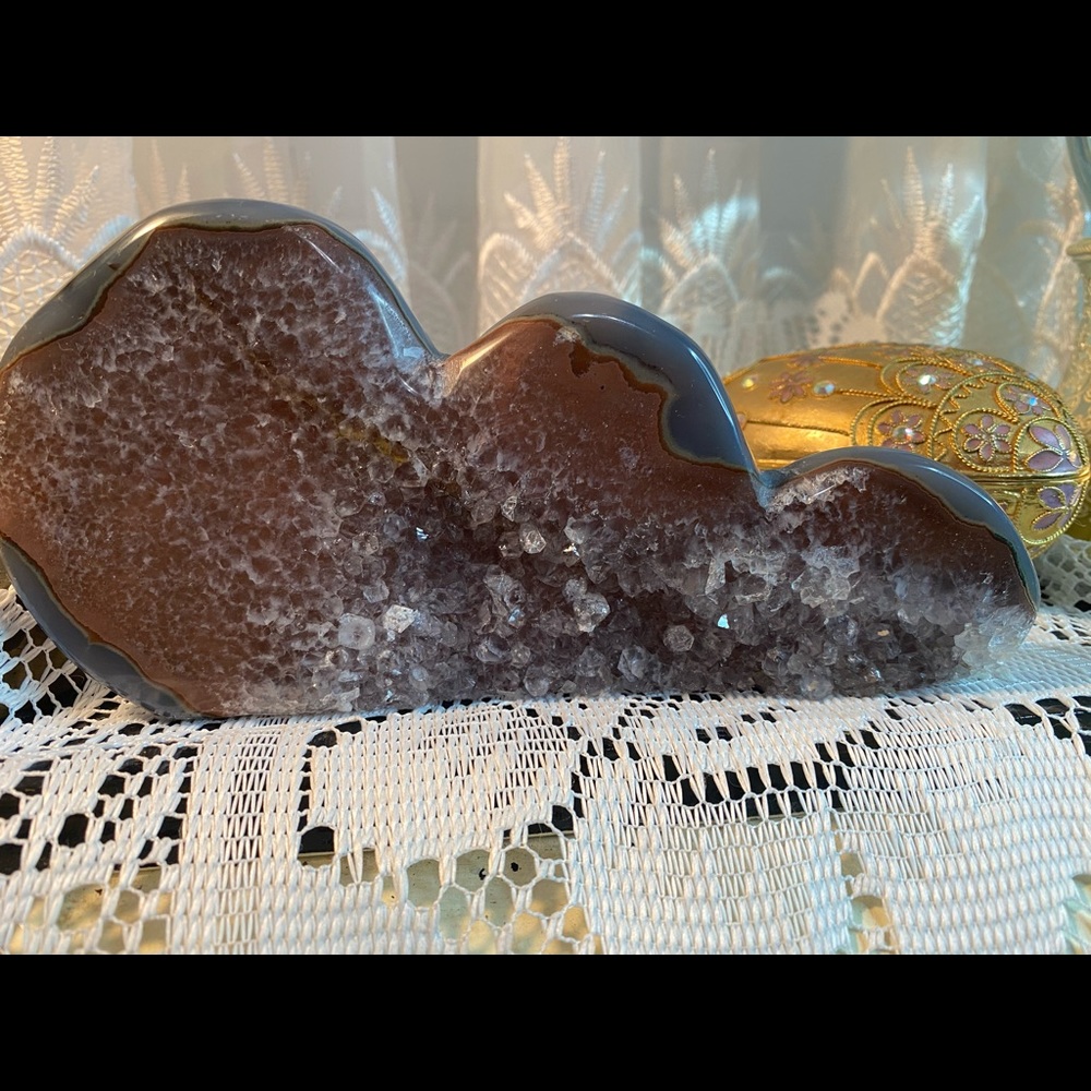 Beautiful polished Crystal Druzy Agate Carving.